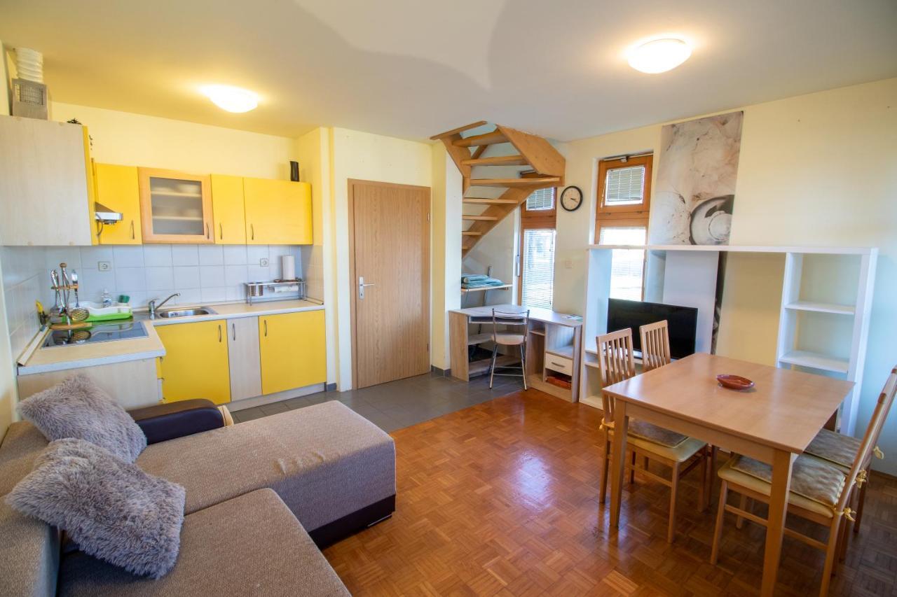 Relax Apartment In Banovci Veržej Exteriér fotografie